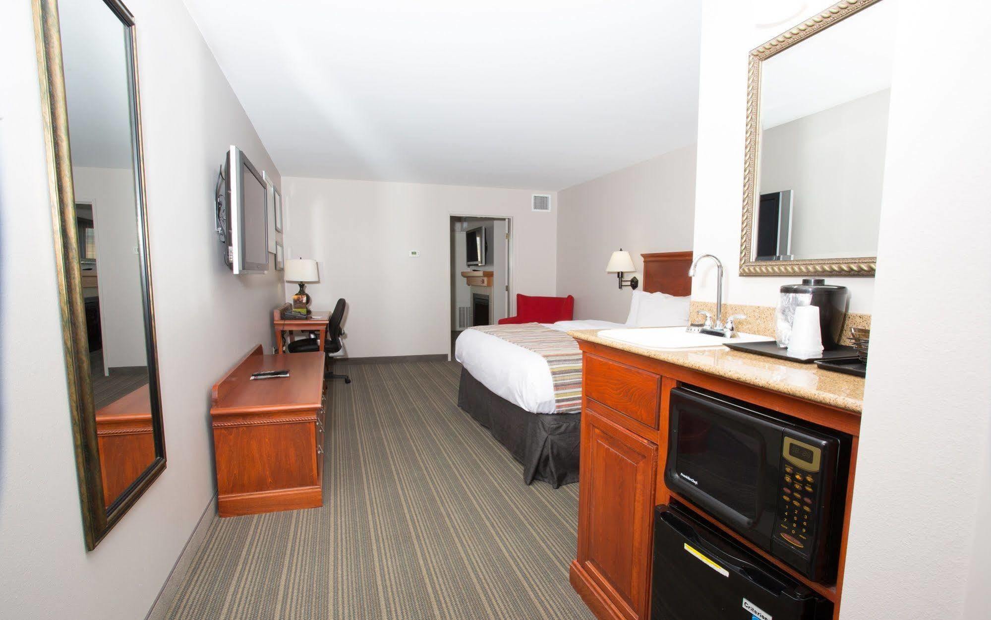 Country Inn & Suites By Radisson, Grand Forks, Nd Exteriör bild